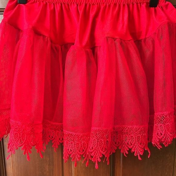 CHARADES VTG 90s Chic Red Lace Mini Halloween crinoline. One size fits most - Picture 2 of 4